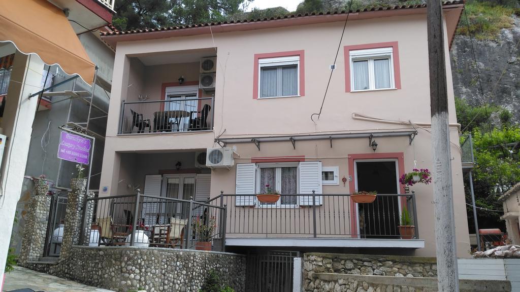 Paraskevi'S Luxury Studios Parga Exterior photo